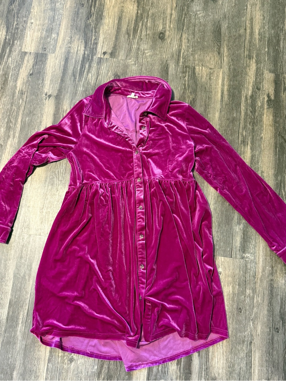 JODIFL Velvet Button-Front Midi Dress in Vibrant Fuchsia